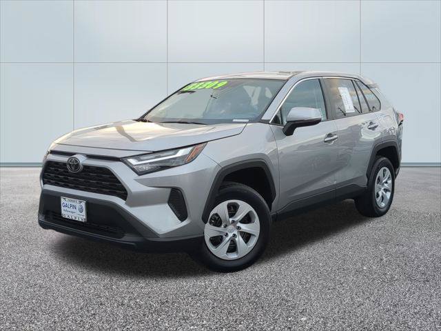 Used 2025 Toyota RAV4 LE FWD image 1