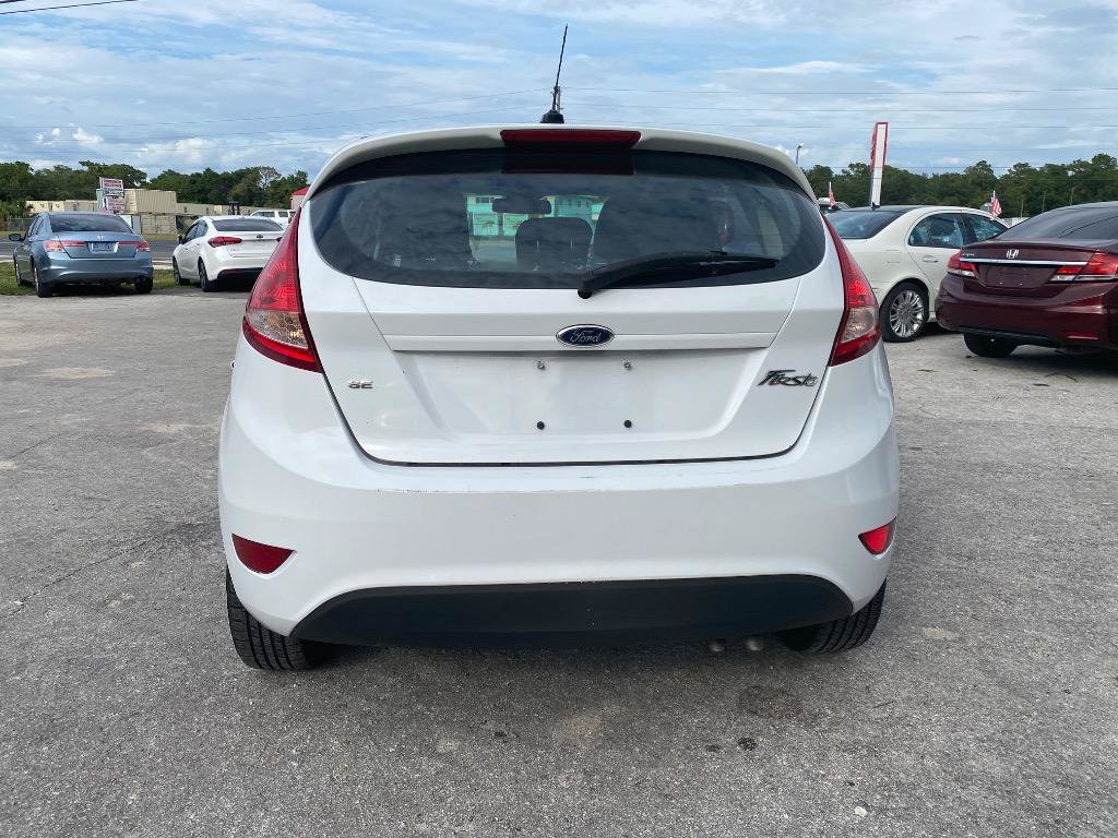 Used 2013 Ford Fiesta SE FWD image 9