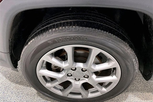 Used 2022 Jeep Compass Latitude image 35