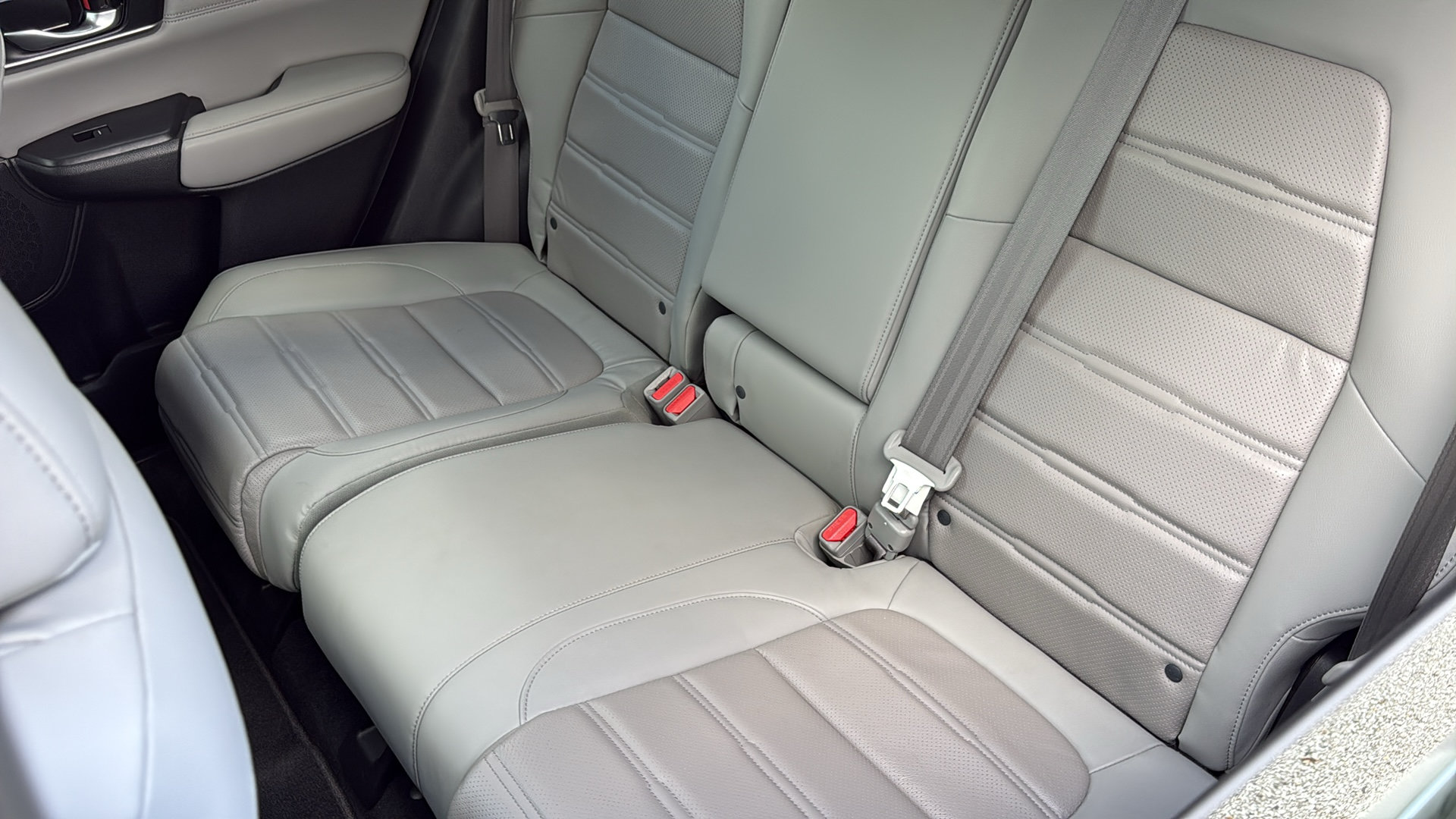 Used 2021 Honda CR-V EX-L image 30