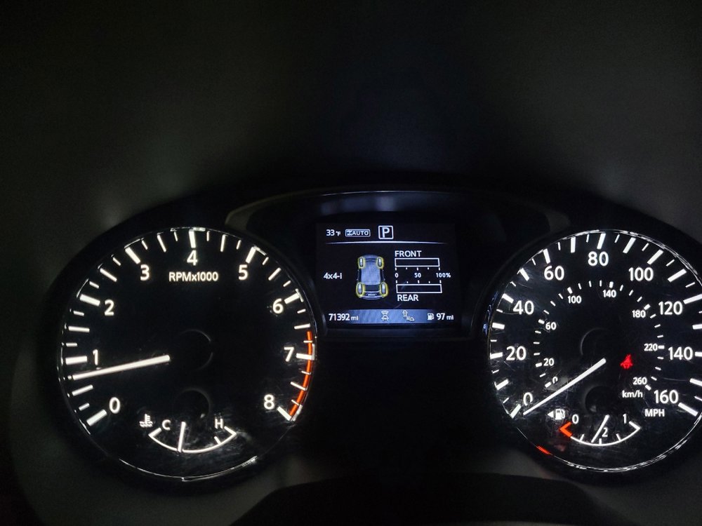 Used 2020 Nissan Pathfinder SV image 23