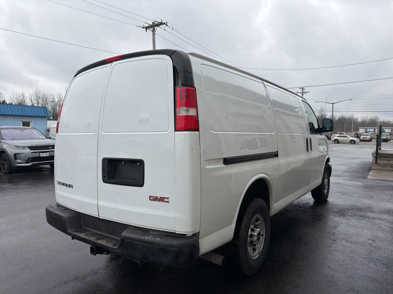 Used 2017 GMC Savana 2500 image 4