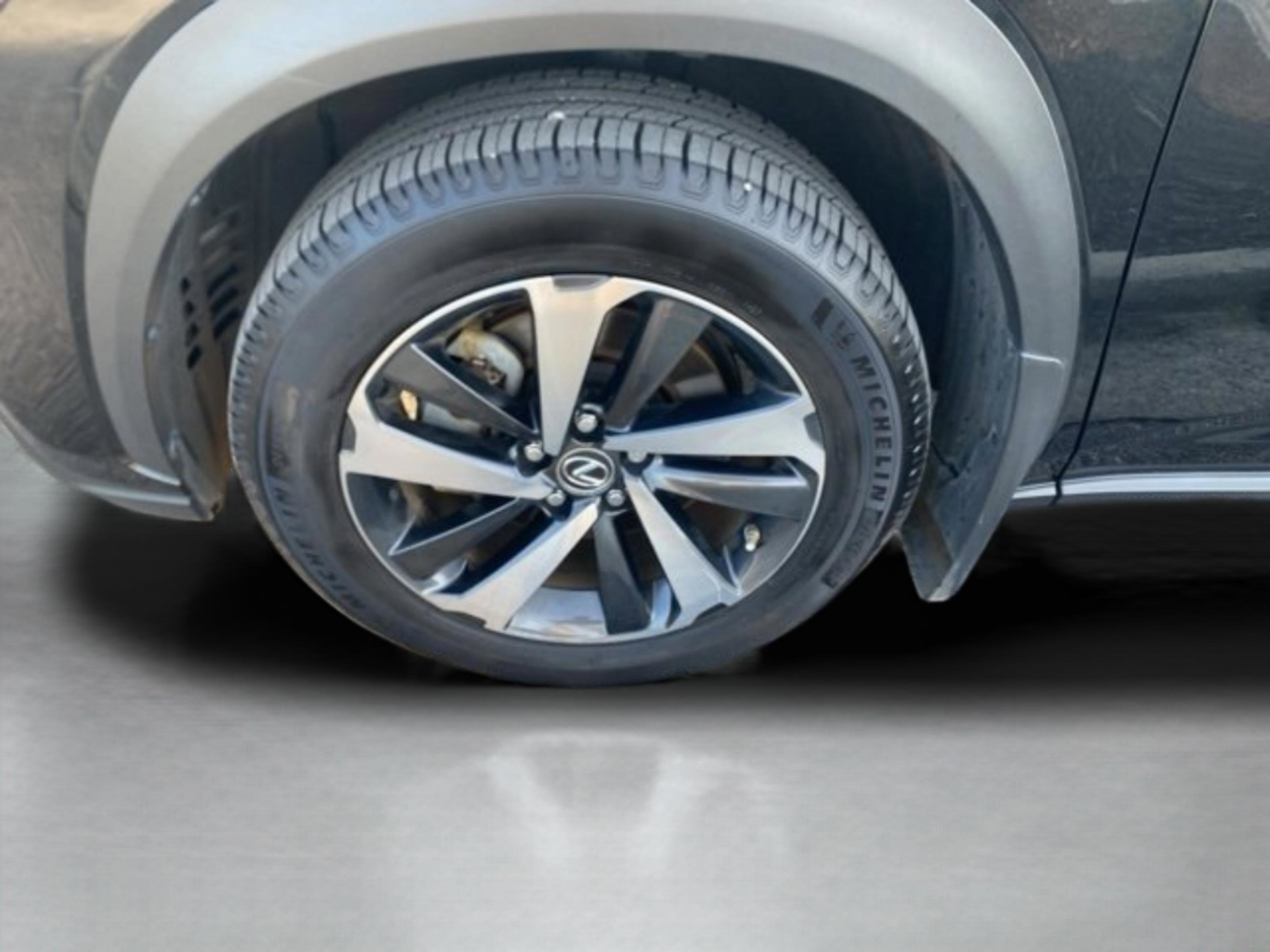 Used 2021 Lexus NX 300h NX 300h w/ Premium Package image 11