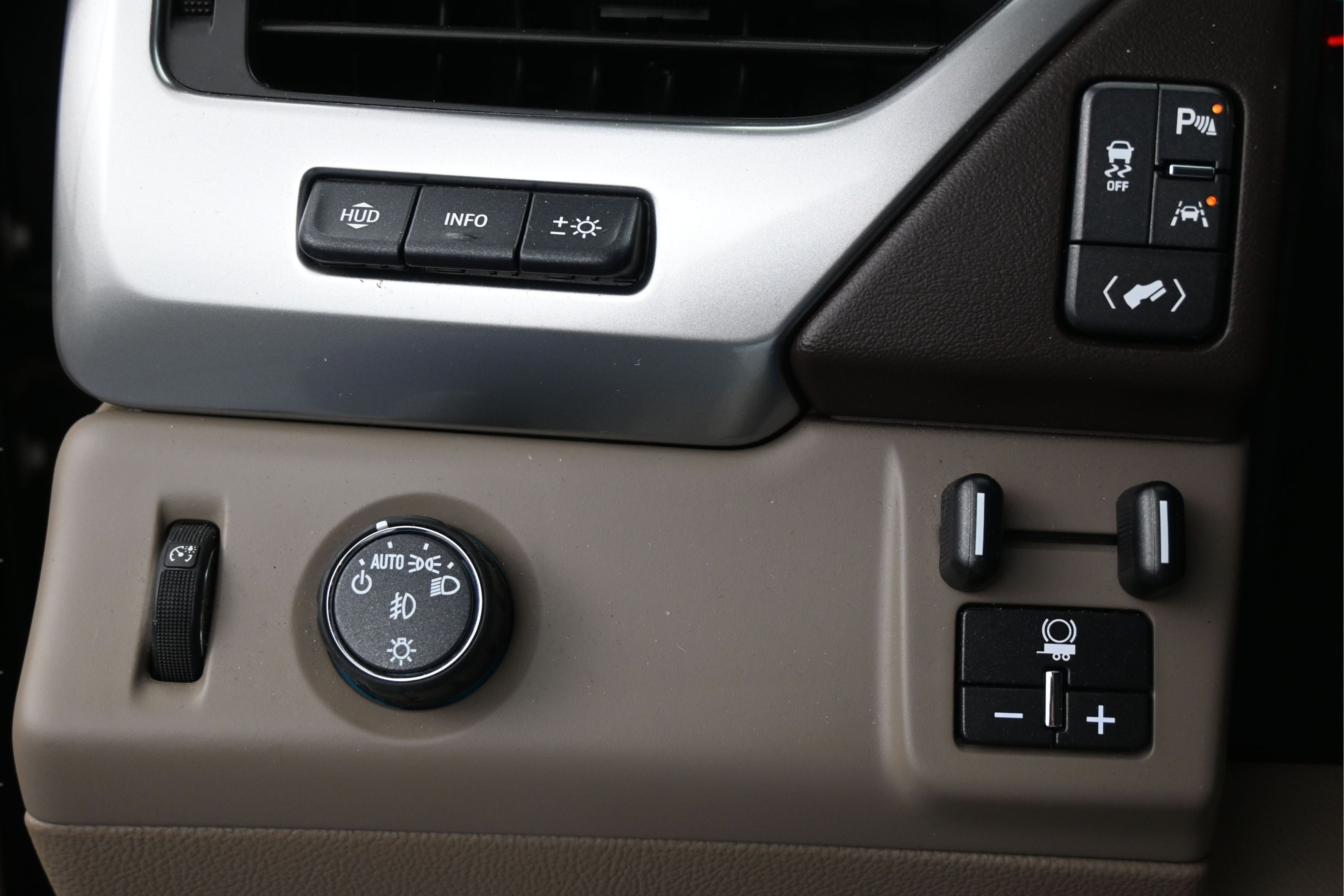 Used 2020 Chevrolet Tahoe Premier RWD image 21