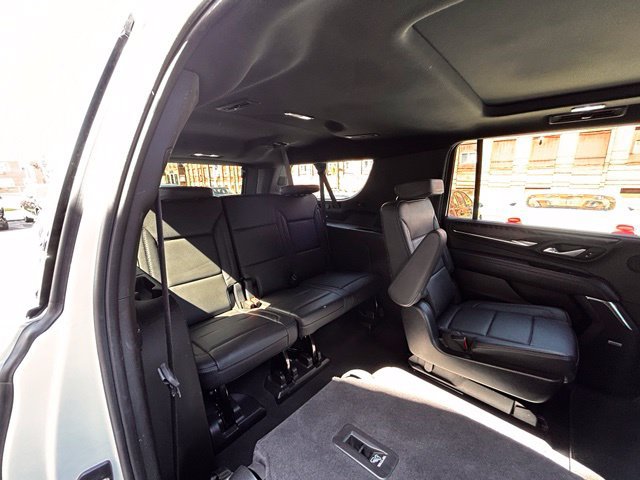 Used 2023 GMC Yukon XL Denali AWD/4WD image 31