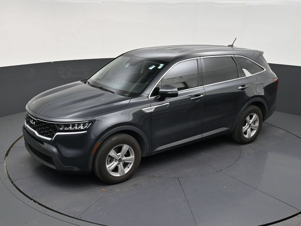 Used 2023 Kia Sorento LX FWD image 12
