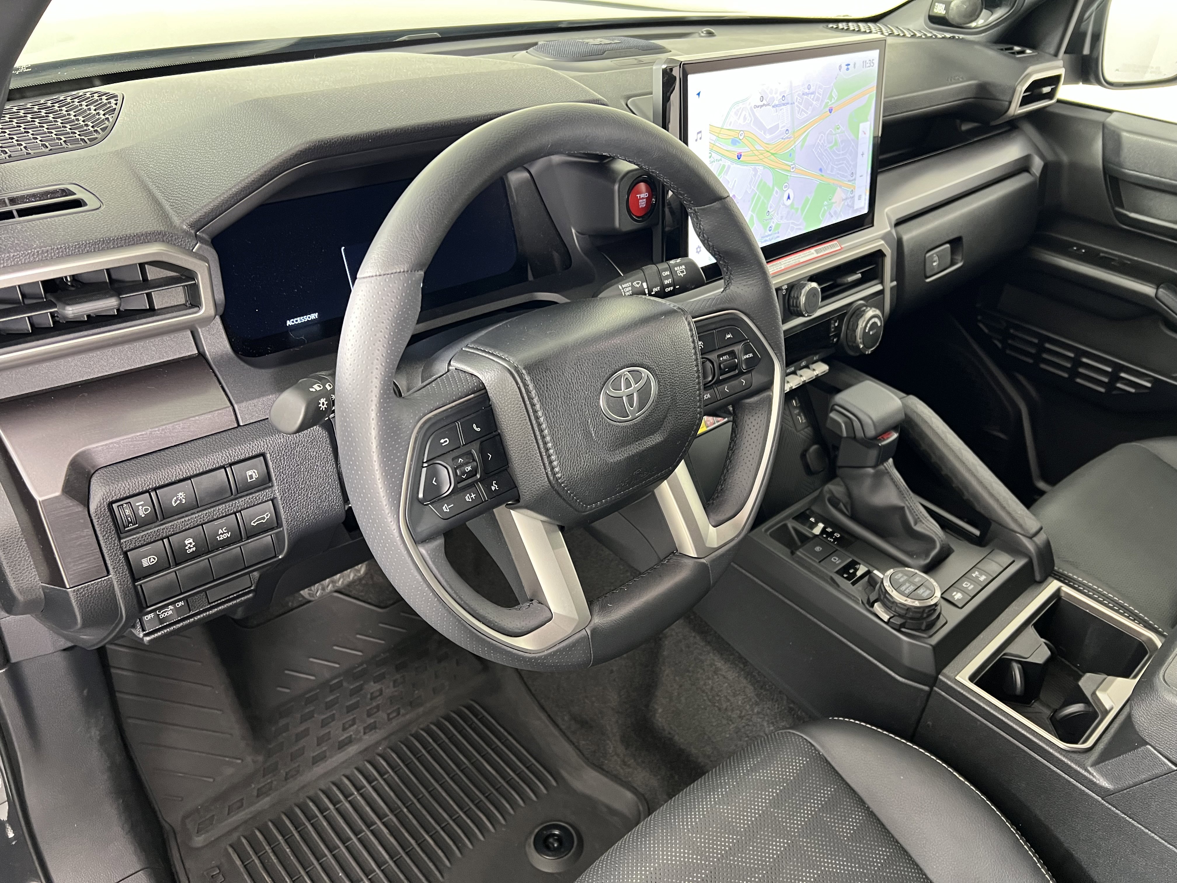 Used 2025 Toyota 4Runner TRD Off-Road Premium w/ Tow Technology Package AWD/4WD image 17