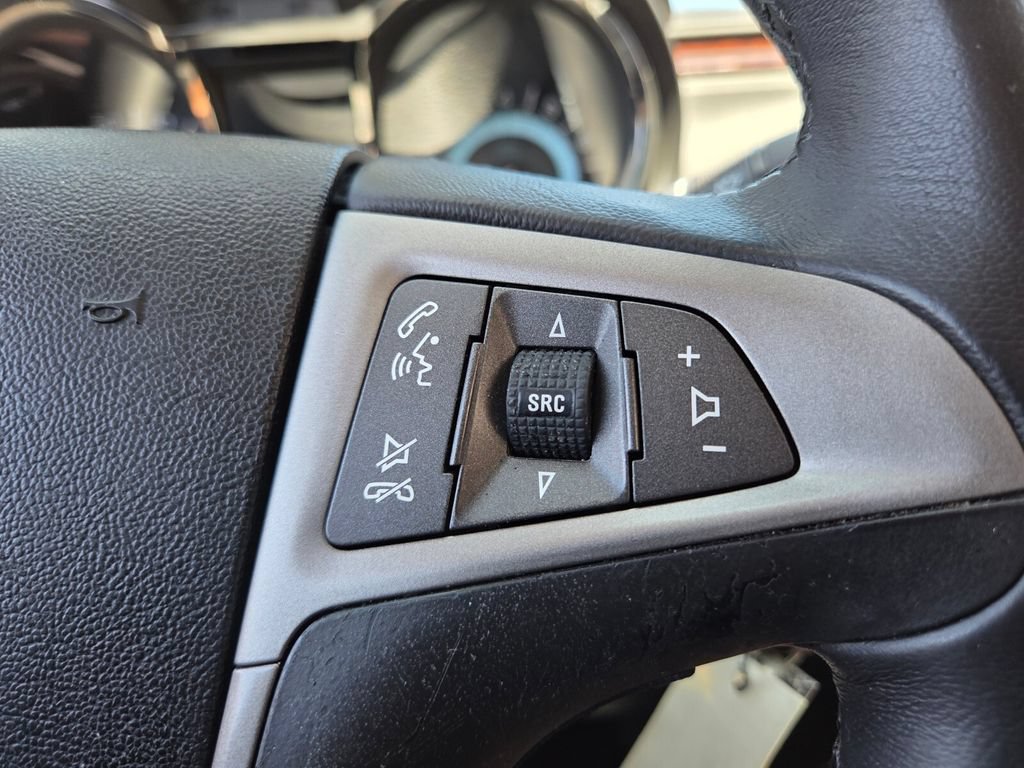Used 2013 Buick LaCrosse Leather FWD image 22