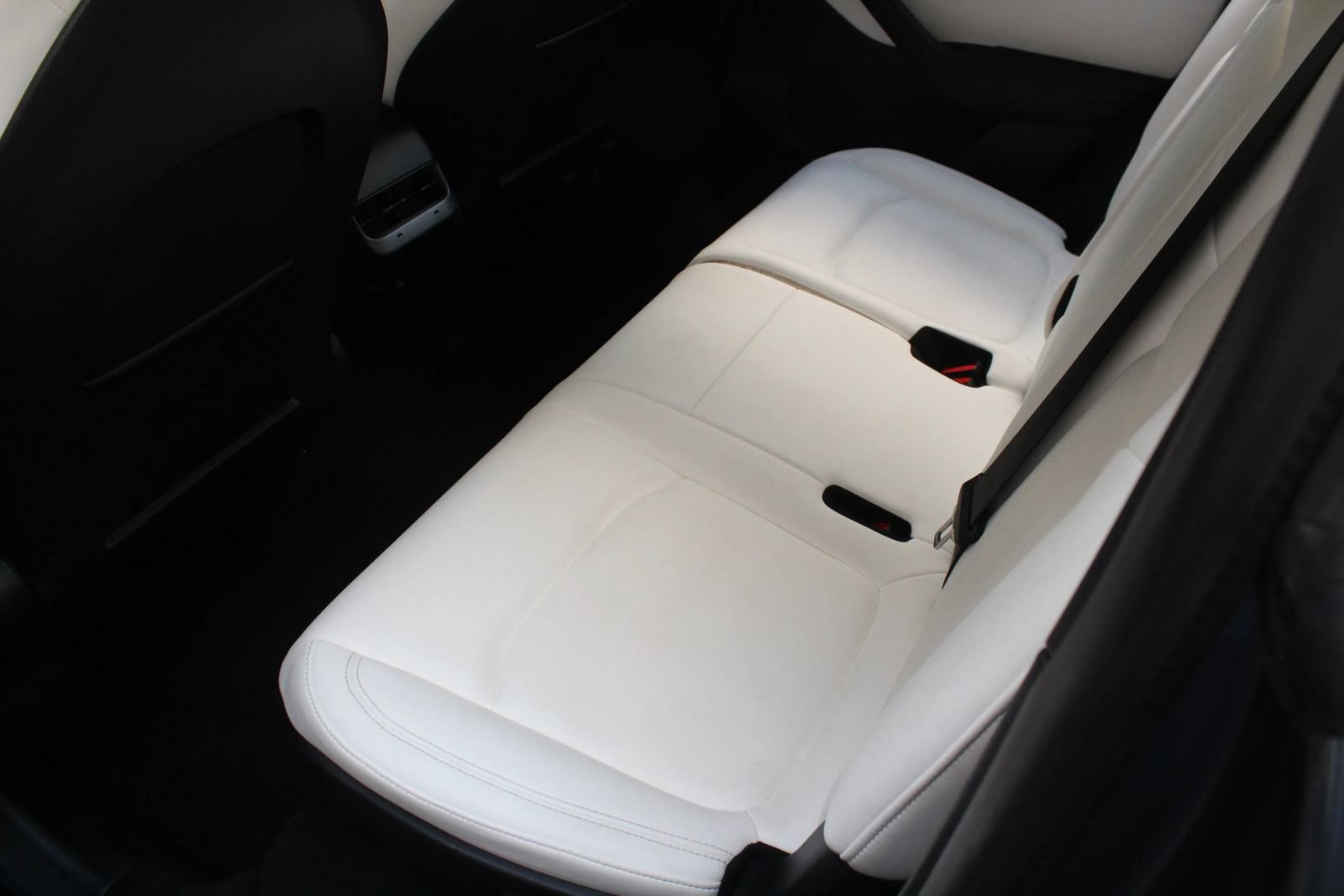 Used 2021 Tesla Model Y Long Range AWD/4WD image 20