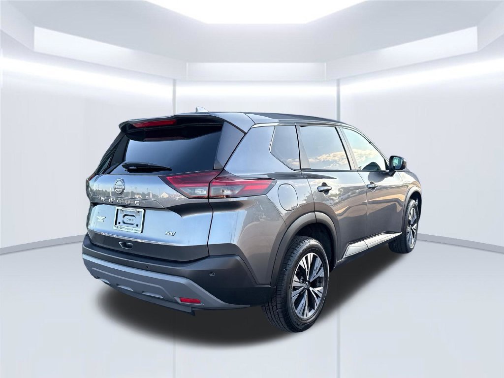 Used 2023 Nissan Rogue SV FWD image 3