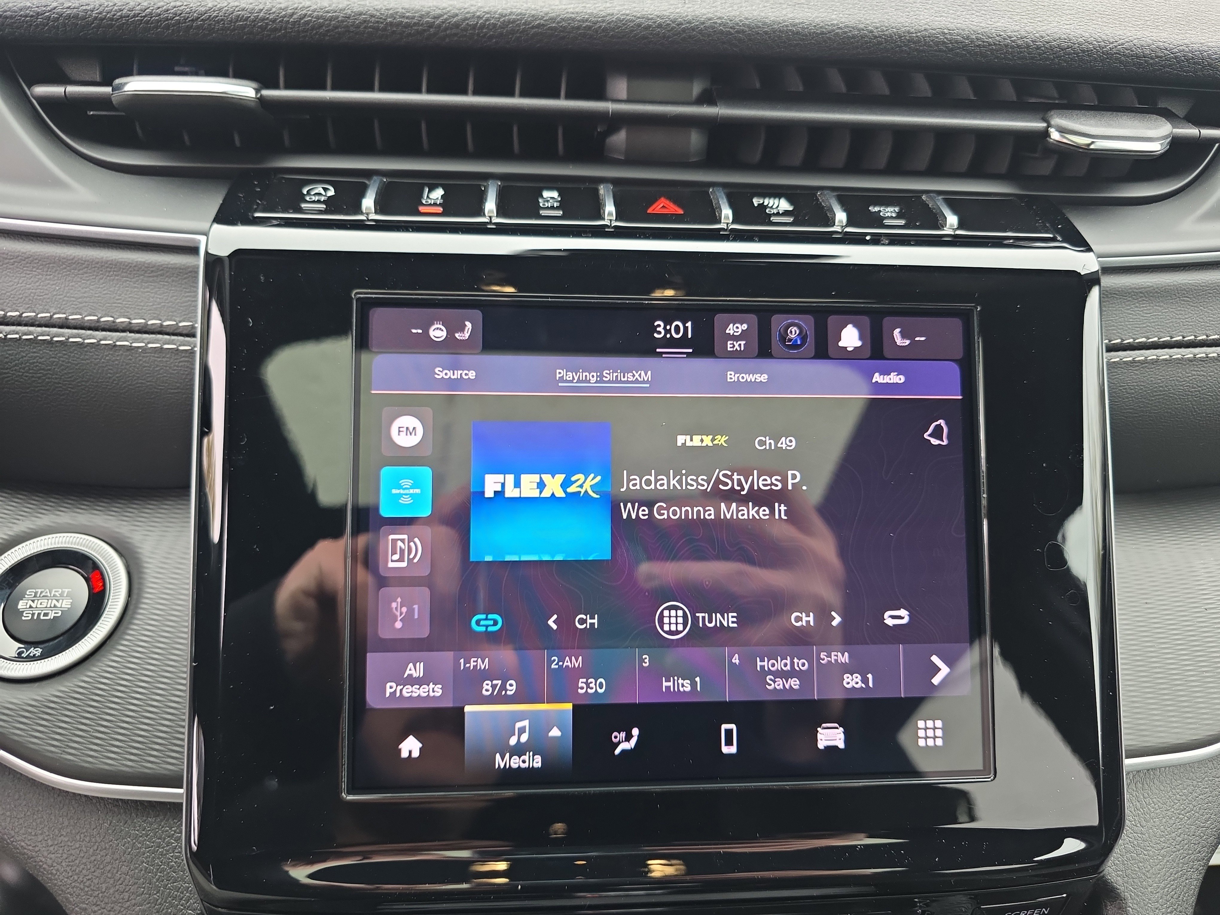 New 2025 Jeep Grand Cherokee Altitude image 5