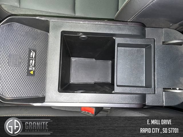 Used 2026 GMC Terrain AT4 AWD/4WD image 16