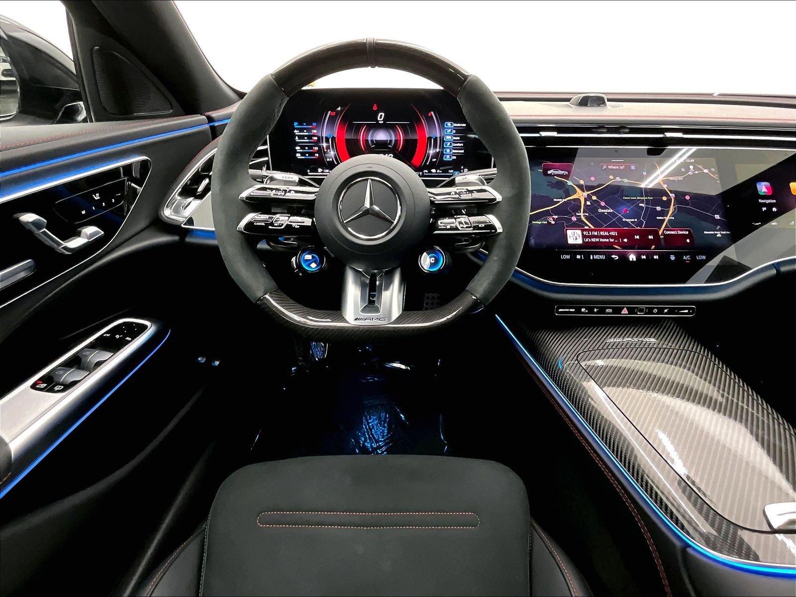 Used 2026 Mercedes-Benz E 53 AMG e 4MATIC Sedan image 4
