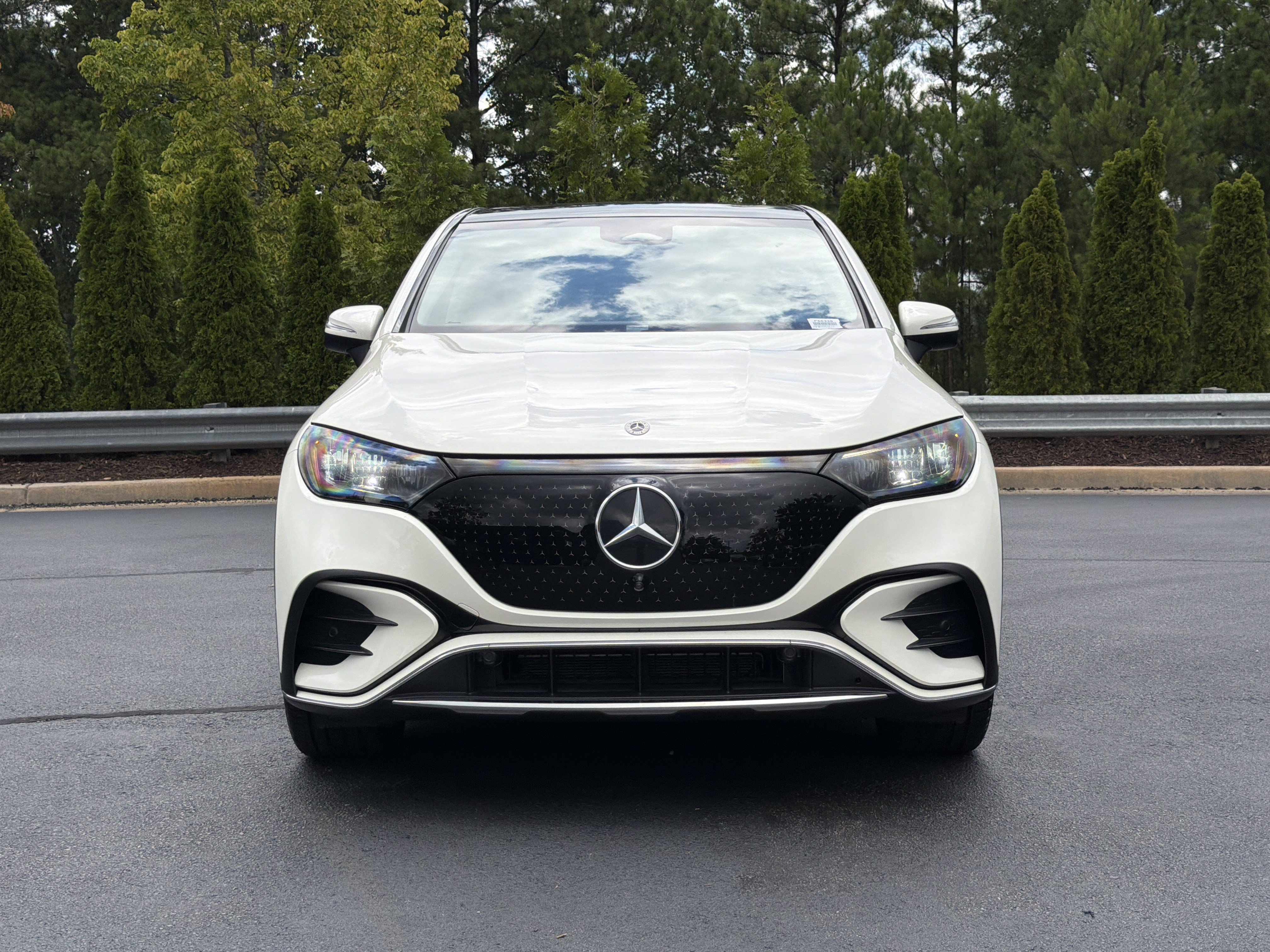 Used 2023 Mercedes-Benz EQE 350+ SUV w/ AMG Line Exterior Package image 13