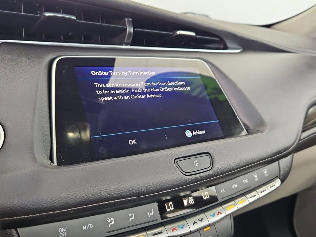 Certified 2022 Cadillac XT4 Premium Luxury w/ Enhanced Visibility Package FWD image 17
