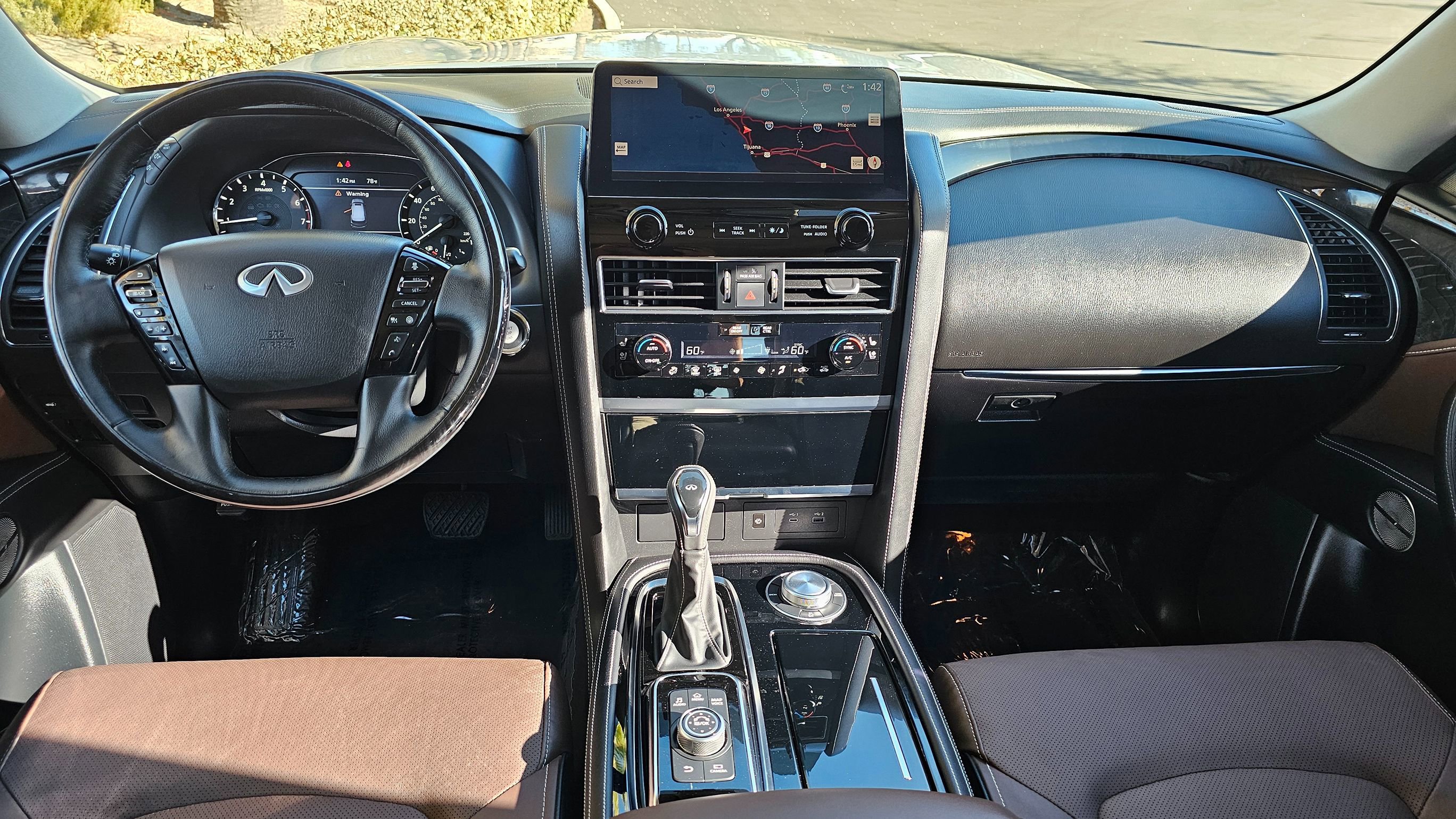 Used 2022 INFINITI QX80 Sensory w/ All-Season Package AWD/4WD image 23