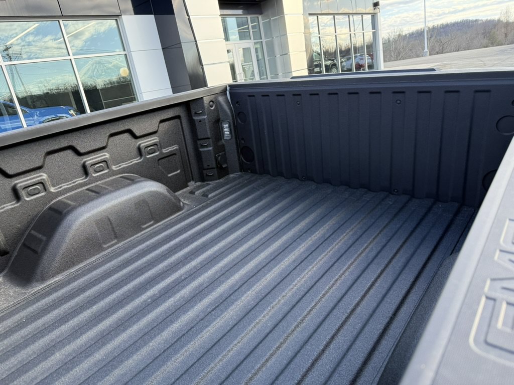 New 2026 GMC Sierra 1500 Elevation w/ Elevation Premium Package AWD/4WD image 10