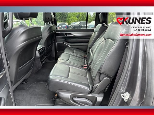 Used 2024 Jeep Wagoneer Series II AWD/4WD image 14