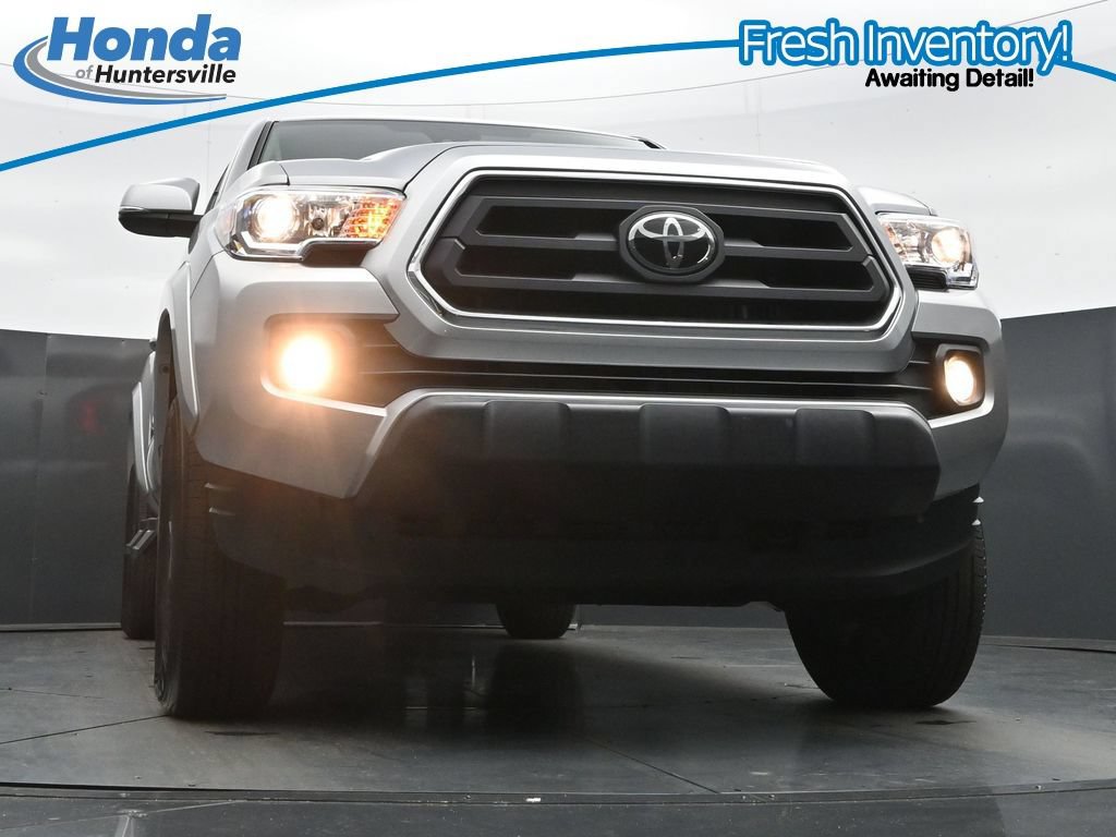 Used 2023 Toyota Tacoma SR5 w/ Technology Package AWD/4WD image 29