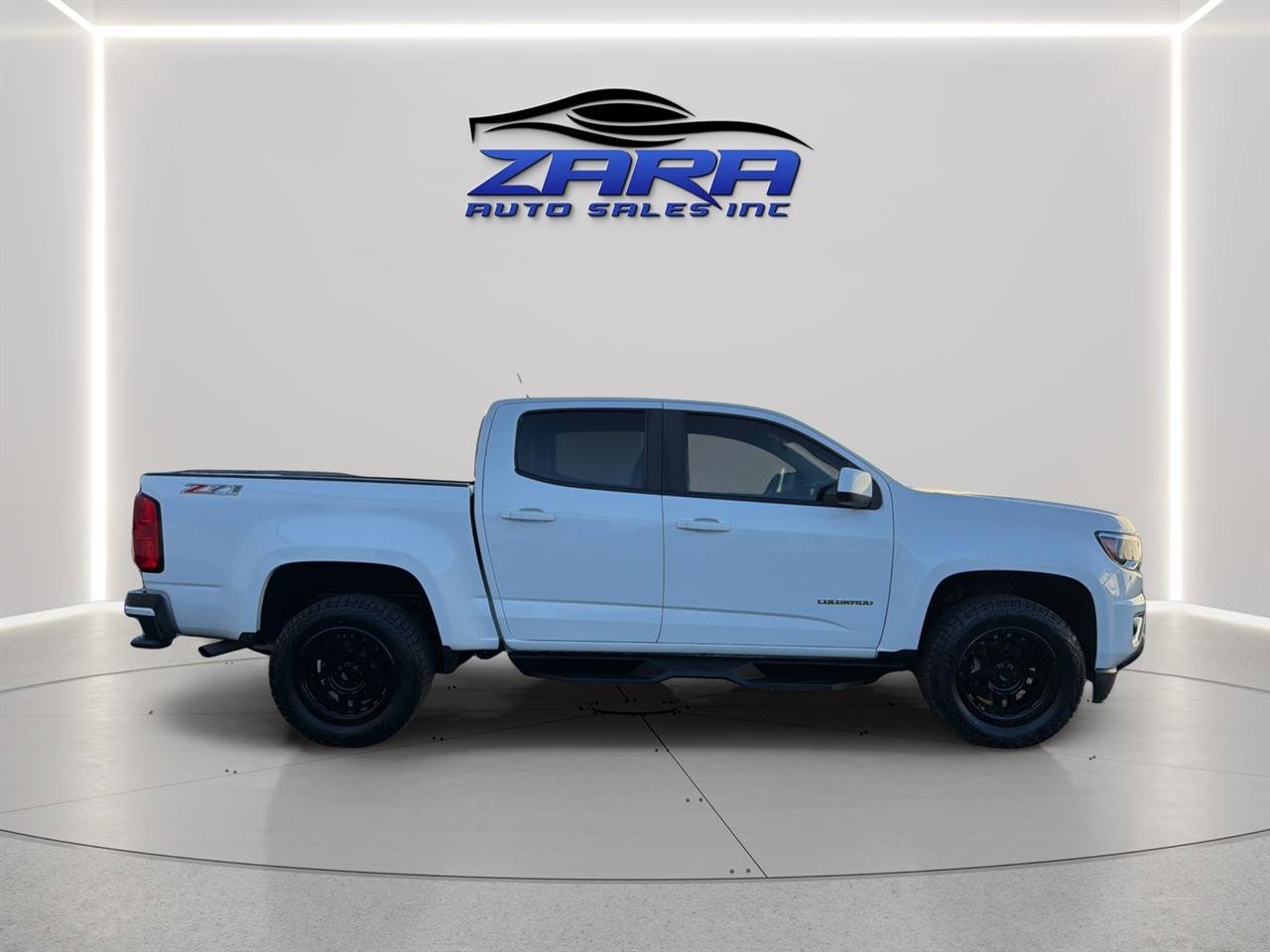 Used 2017 Chevrolet Colorado Z71 image 8