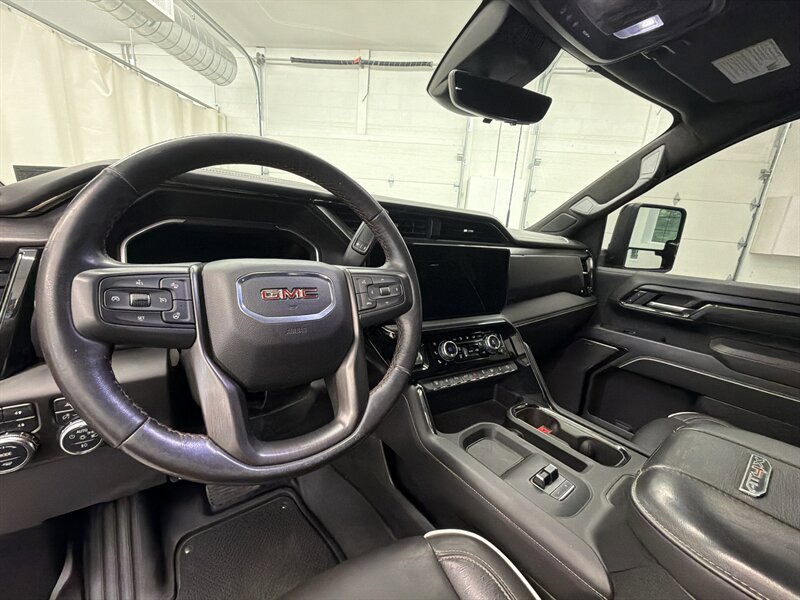 Used 2024 GMC Sierra 2500 AT4X AWD/4WD image 11