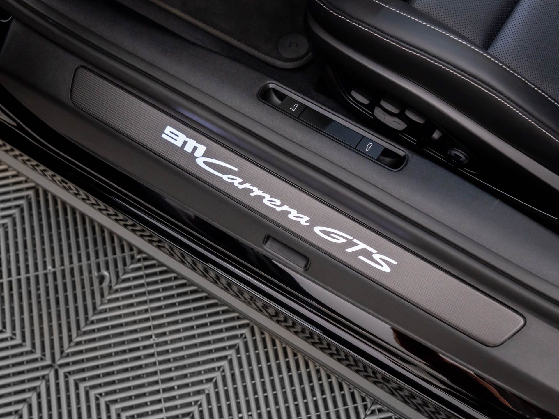 Used 2023 Porsche 911 Carrera GTS image 18