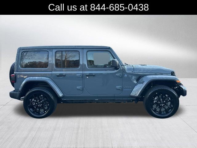 Certified 2025 Jeep Wrangler Unlimited Sahara w/ Safety Group image 4