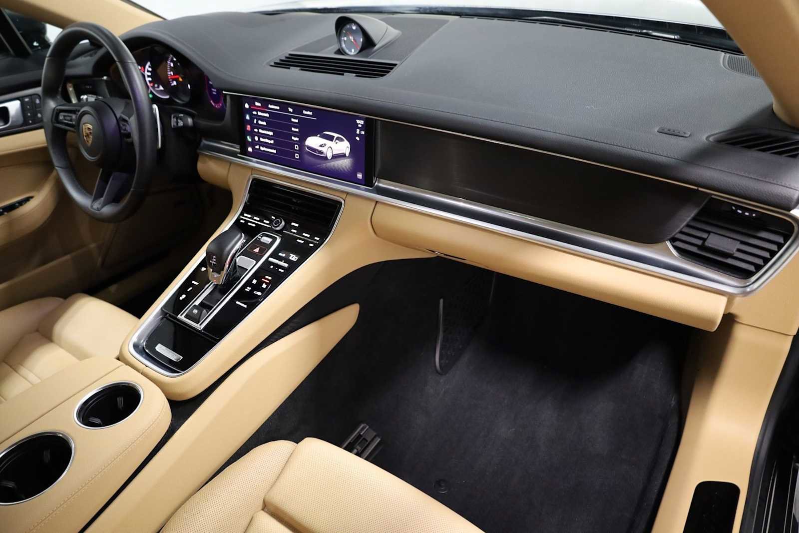 Certified 2023 Porsche Panamera 4 image 6