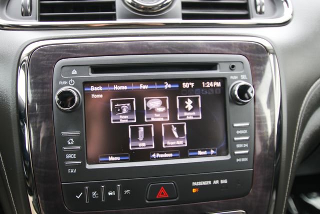 Used 2015 Buick Enclave Leather AWD/4WD image 36