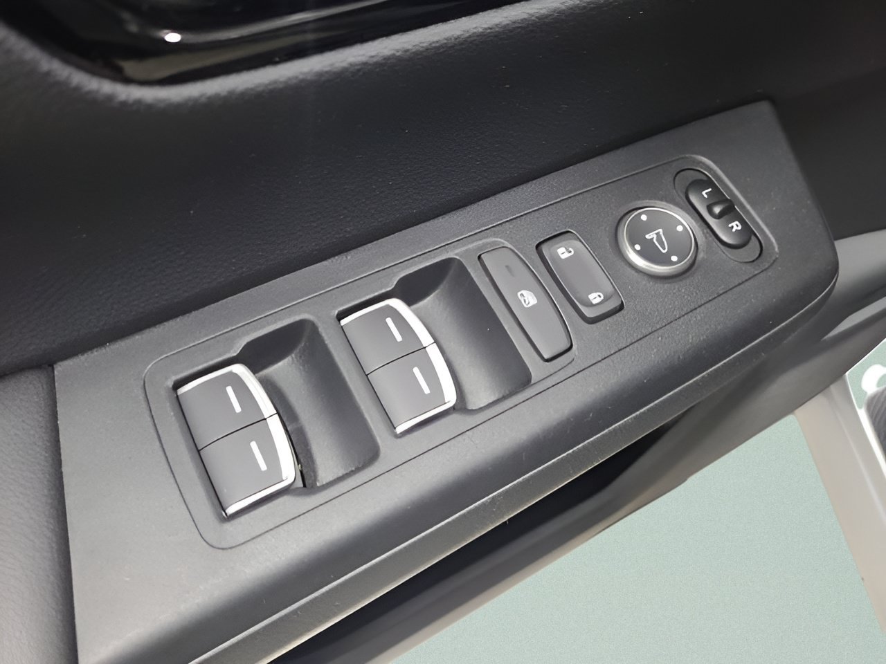 Used 2026 Honda CR-V Sport Touring image 24