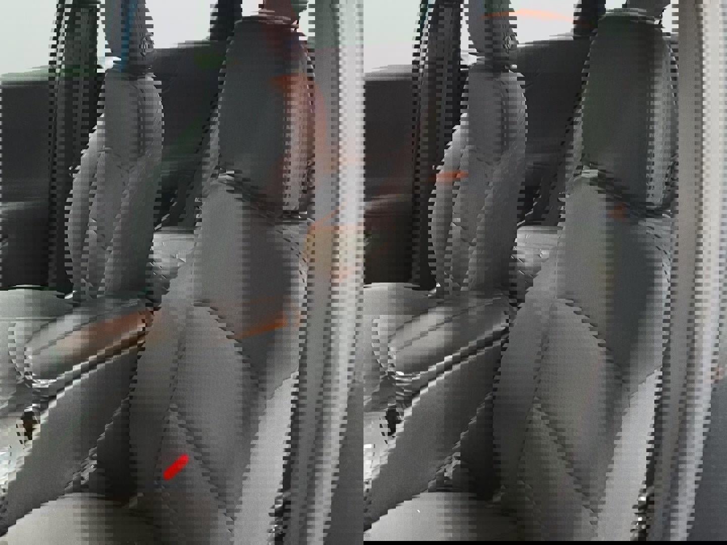 Used 2018 Chevrolet Malibu LT image 13