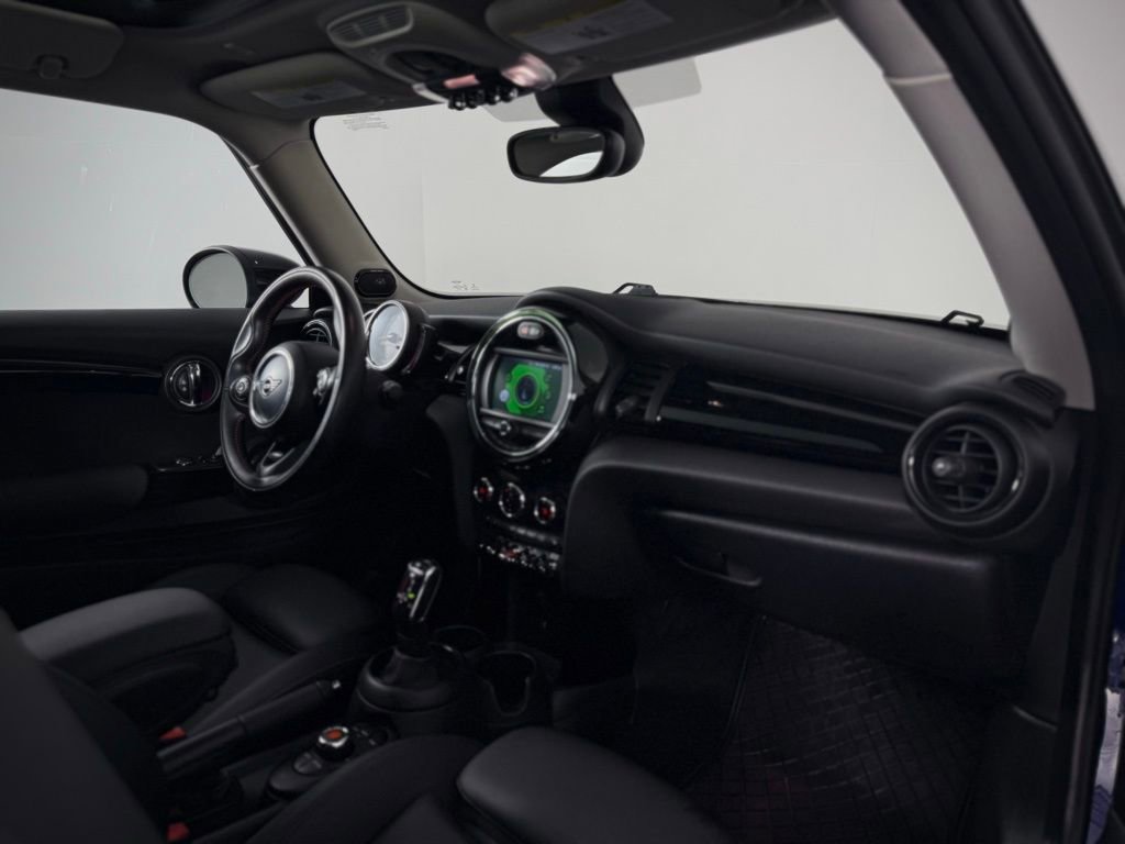 Used 2021 MINI Cooper S w/ Premium Package image 20