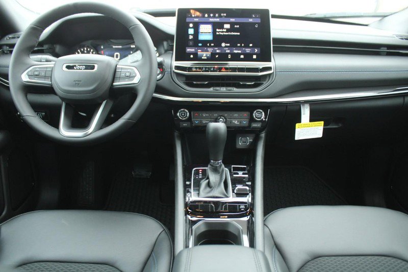 New 2026 Jeep Compass Latitude AWD/4WD image 5