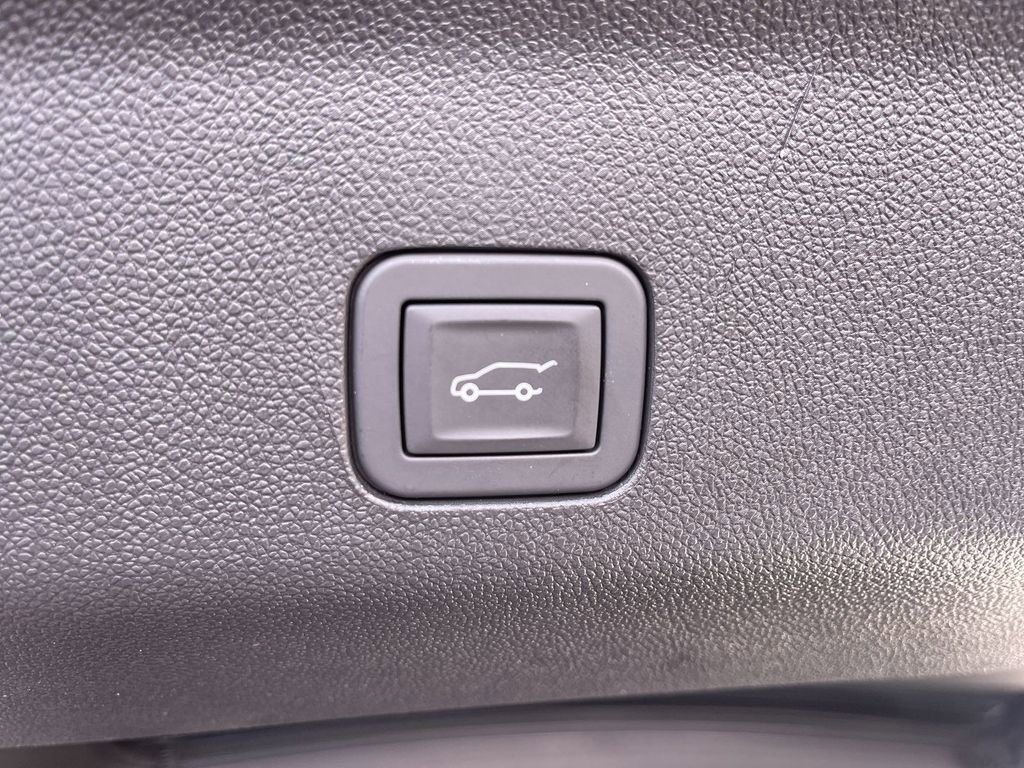 New 2026 Cadillac Escalade ESV V w/ LPO, ONYX Package image 8