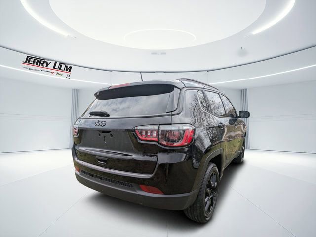 New 2026 Jeep Compass Latitude image 3