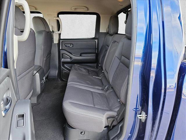 Used 2022 Nissan Frontier SV image 18