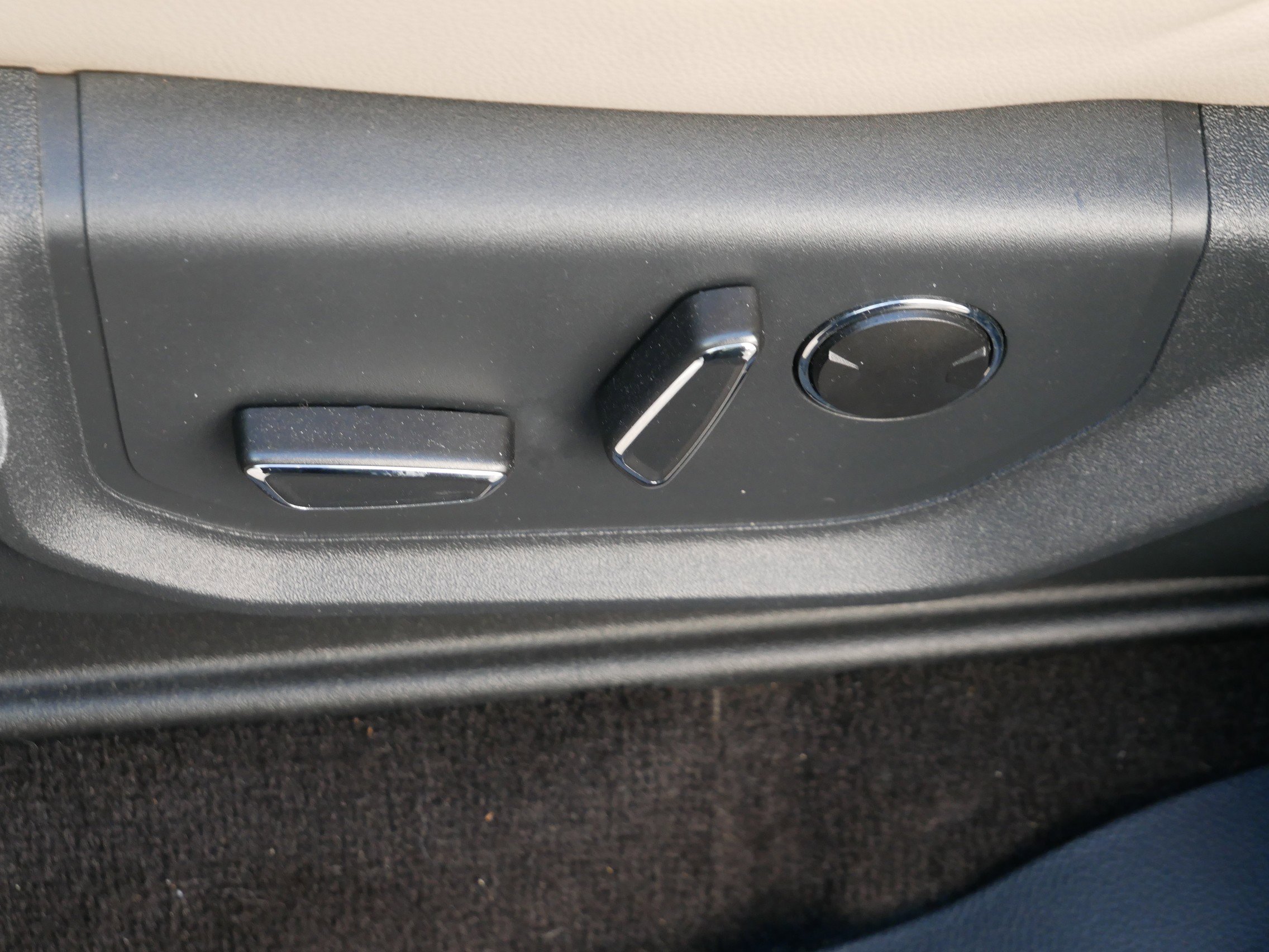 Certified 2022 Ford Expedition Max Limited image 11