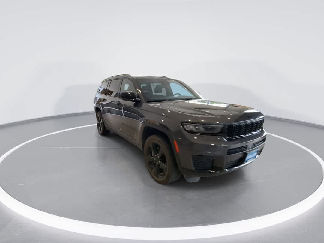 Used 2023 Jeep Grand Cherokee L Laredo AWD/4WD image 2