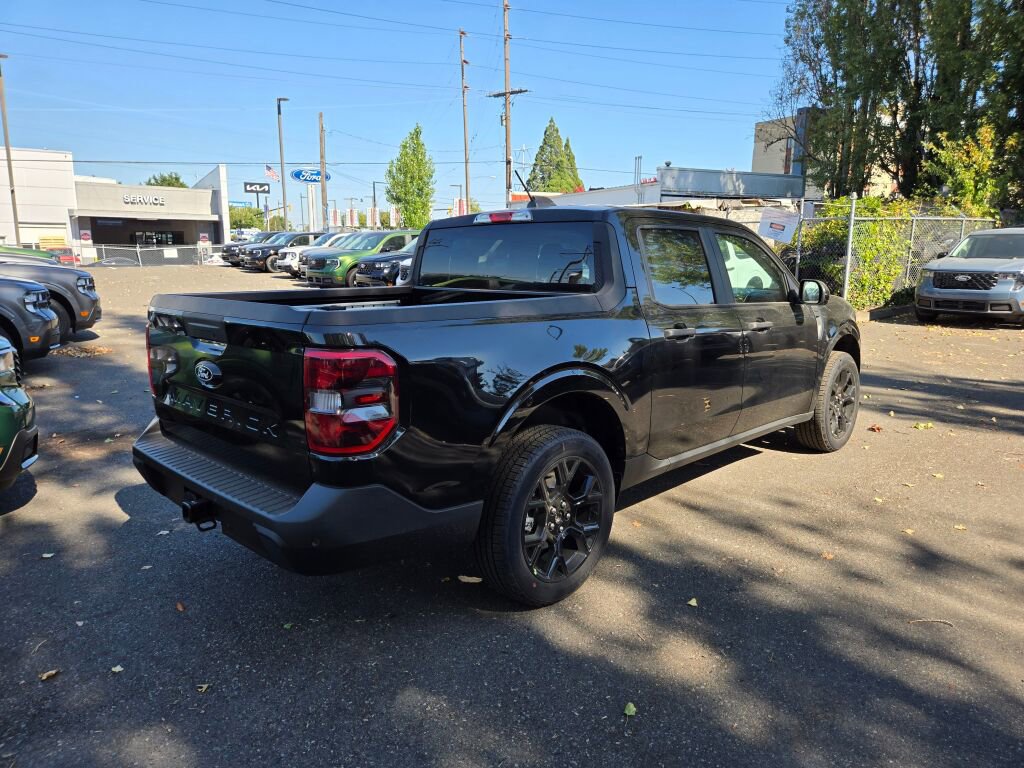 New 2025 Ford Maverick XLT w/ Black Appearance Package image 5
