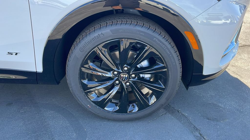 New 2026 Buick Envista Sport Touring w/ Convenience I Package FWD image 9