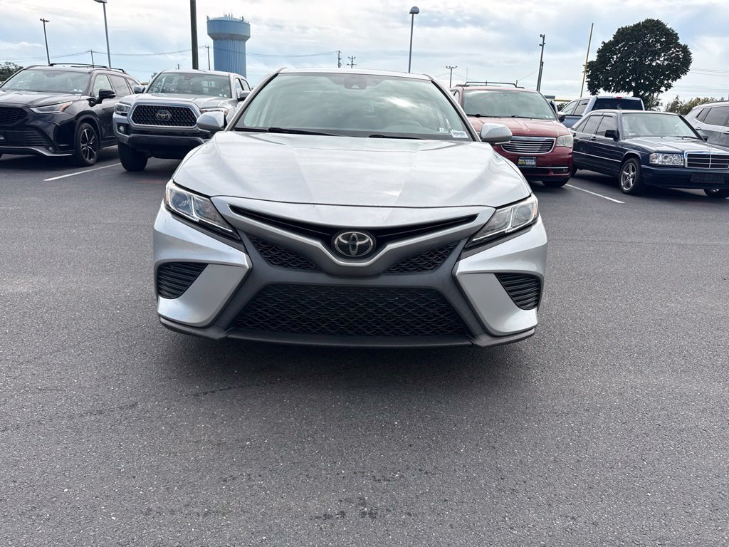 Used 2019 Toyota Camry SE w/ Convenience Package FWD image 8