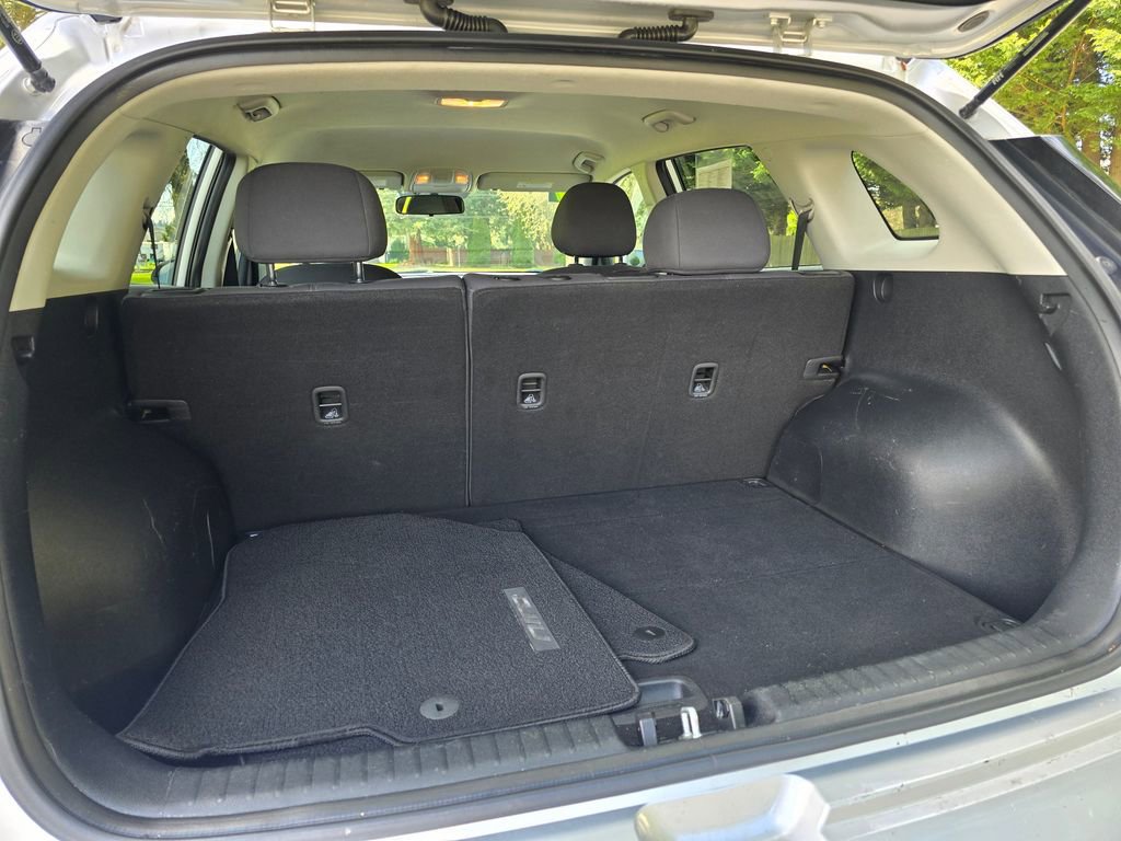 Used 2017 Kia Niro LX image 16