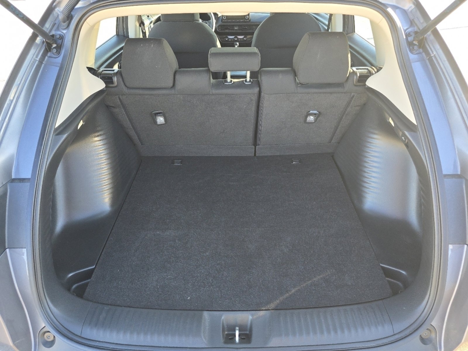 Used 2025 Honda HR-V LX image 23