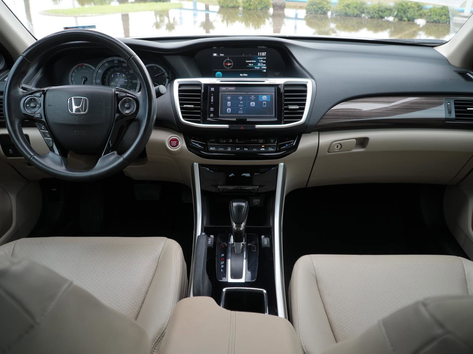 Used 2017 Honda Accord EX-L image 19