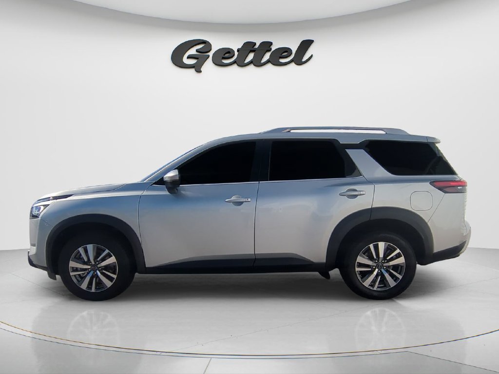 Certified 2024 Nissan Pathfinder SL FWD image 8