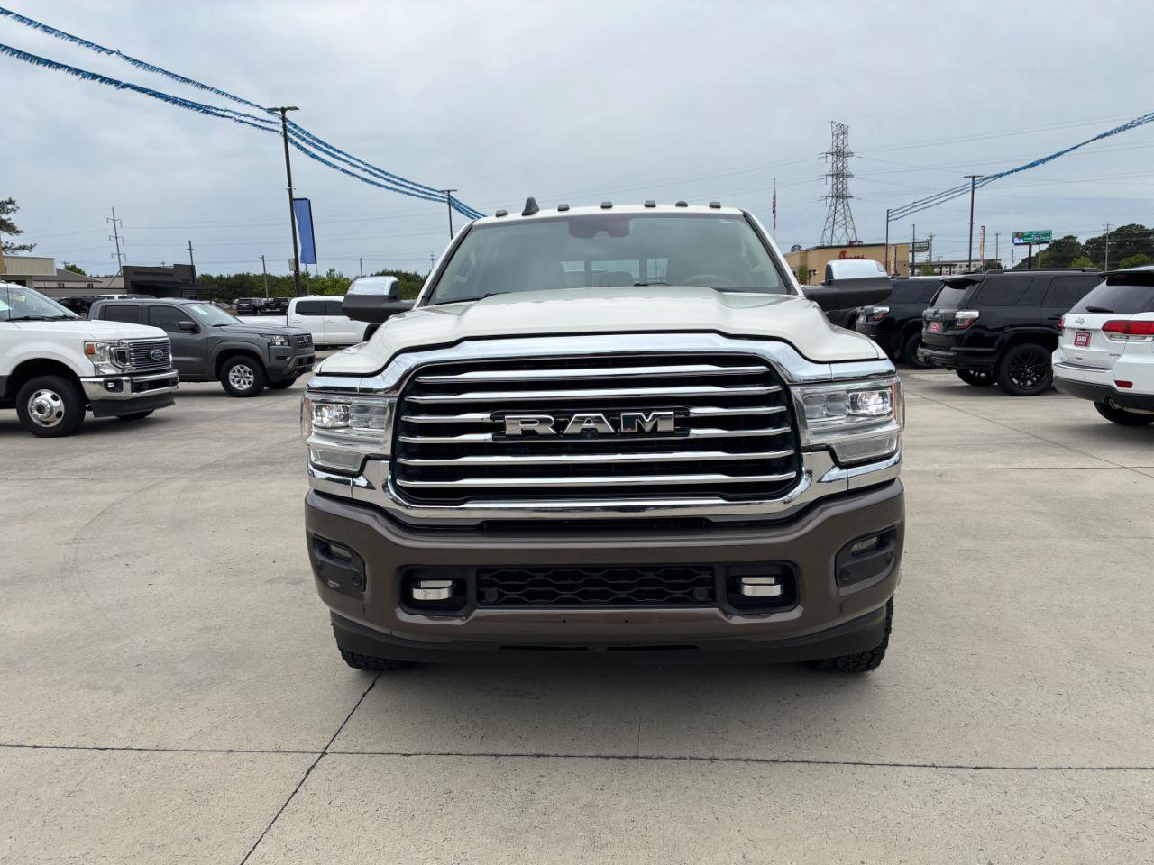 Used 2019 RAM 3500 Limited AWD/4WD image 3