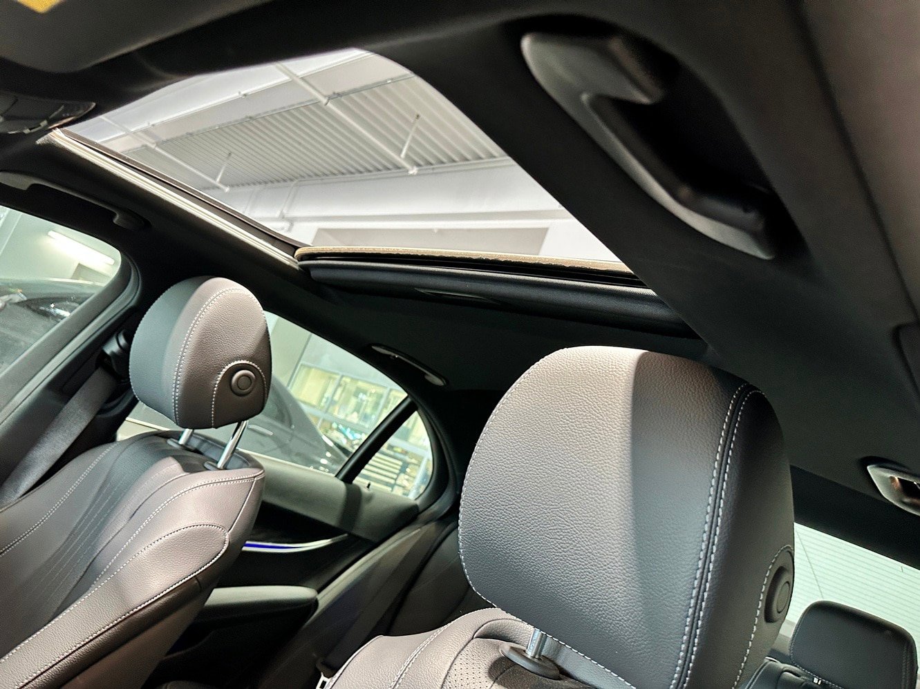 Certified 2023 Mercedes-Benz E 350 4MATIC Sedan image 11