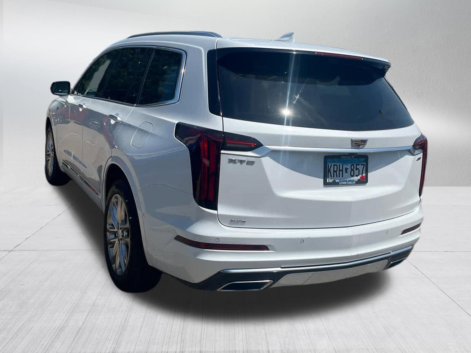 Used 2023 Cadillac XT6 Premium Luxury w/ Technology Package AWD/4WD image 7
