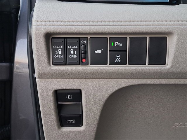 Certified 2025 Honda Odyssey Touring image 23