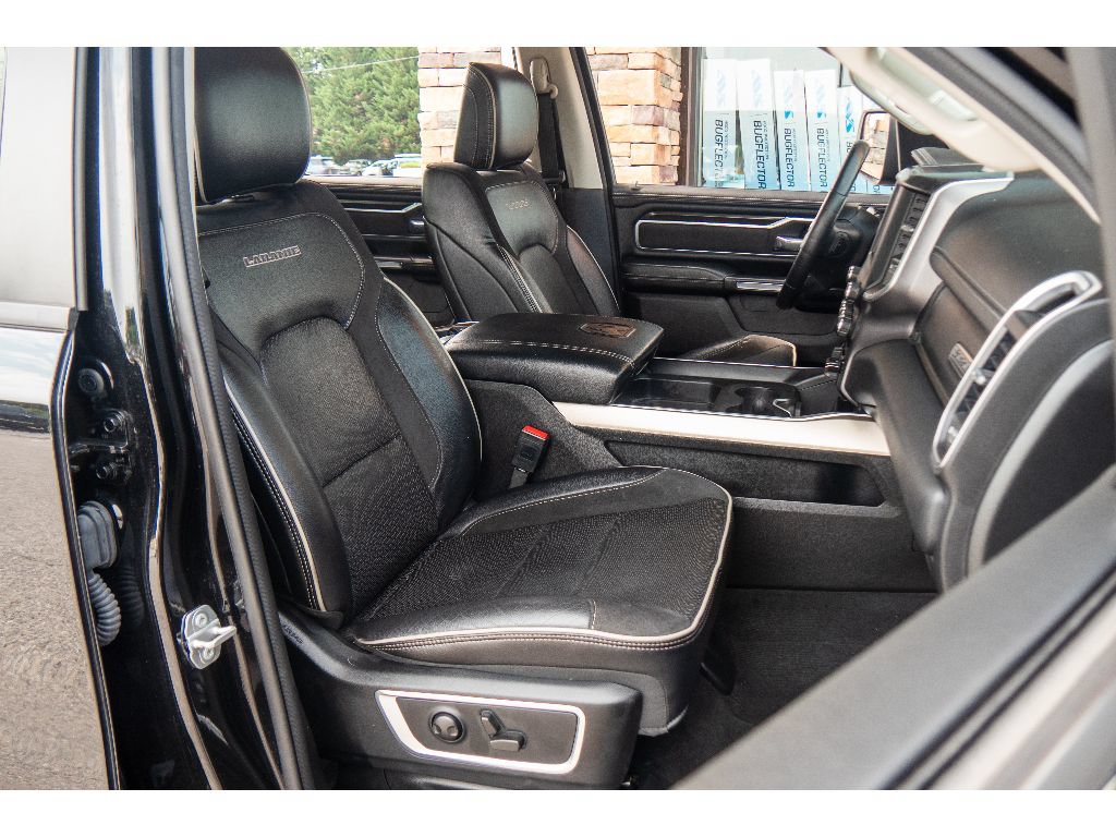 Used 2022 RAM 1500 Laramie AWD/4WD image 16